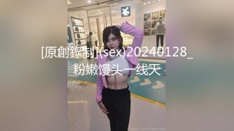 商场女厕偷拍红衣美女的极品一线无毛小白虎