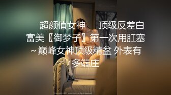 墨色的夜晚人们都睡了他们在自己的梦里徘徊寻找他们期待明天小小的希望和平凡的憧憬也许都能实现