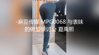 黑丝伪娘 骚母狗半夜又跑出来发骚了 湖边凉亭内搔首弄姿疯狂甩大肉棒