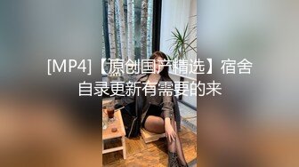 [在线]手机直播丰满巨乳美女主播闪现小秀无毛肥B不要错过