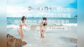 《硬核重磅泄密》高顏值成都極品G奶露臉哺乳期韻味美少婦（瓶兒）各種擠奶噴乳自拍流出 奶水四溢真心誘人 (1)