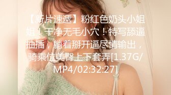 ⚫️⚫️露脸才是王道！OF清纯眼镜美少女嫩妹与同居男友各种性爱自拍，年纪轻轻已经解锁好多性技